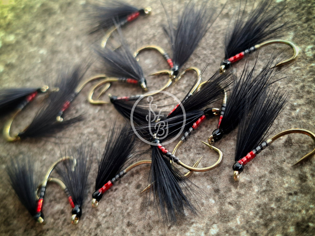 32 x STILLWATER TROUT FLY SET