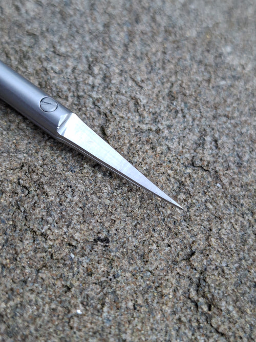 Curved fine tipped tying scissors (Silver)
