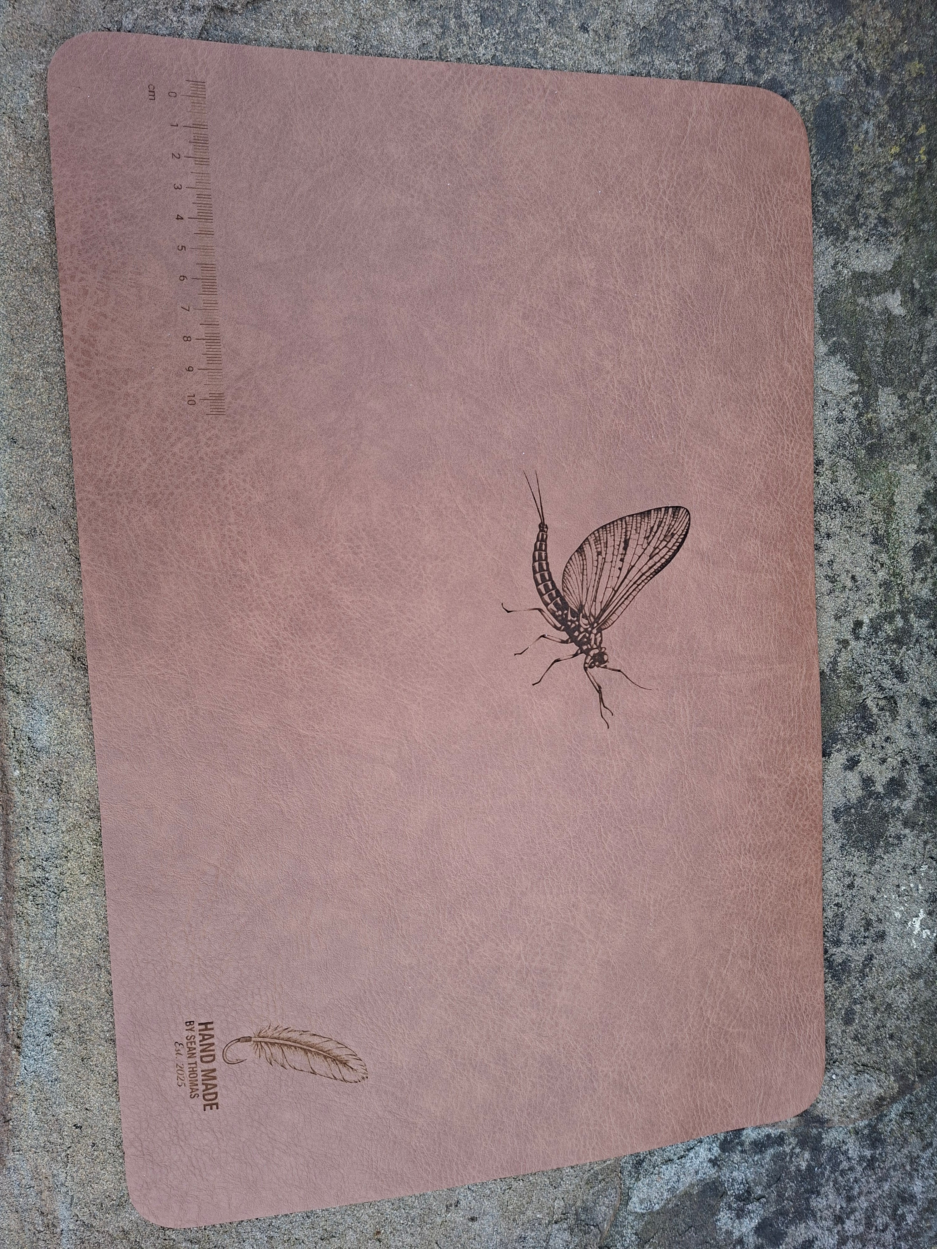 Faux leather tying mat (Danica)