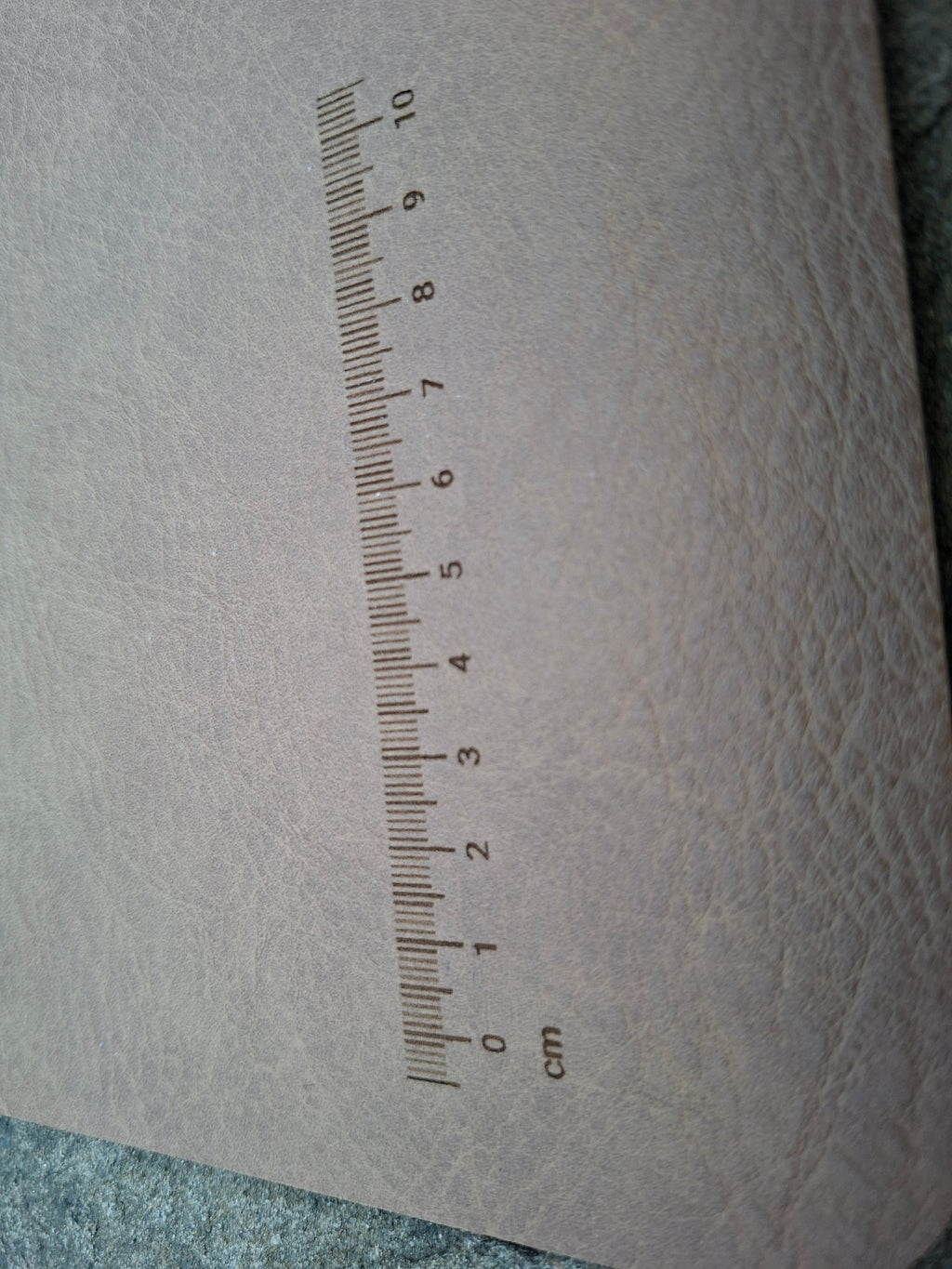Faux Leather Tying mat (Gammarus)